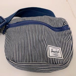 Herschel belt bag